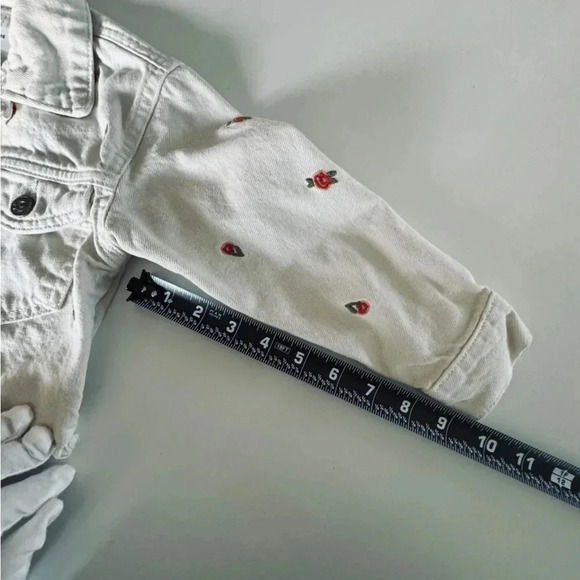 ZARA + GAP || 6-8 Years Green Floral & Cream Bundle Jacket and Shirt - Picture 5 of 11